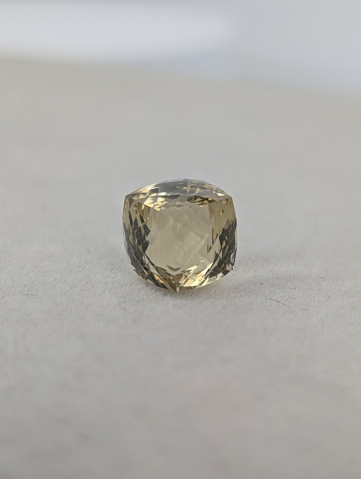 煌カット】レモンクォーツ 8mm 煌カット ルース シミズ貴石 | 鈴木屋