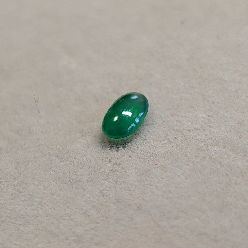 極上透明度】ミャンマー産 翡翠 0.492ct 6.4×4.0mm オーバル