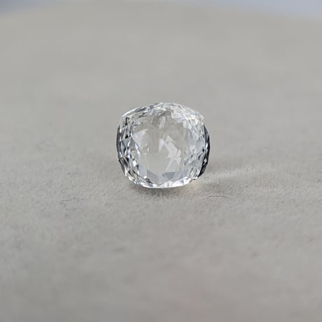 【煌カット】白水晶 8mm 煌カット ルース　シミズ貴石