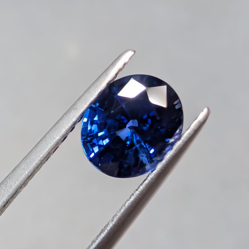 AIGS鑑別書】コーンフラワー ブルー サファイア 1.36ct 7.06×6.09mm オ