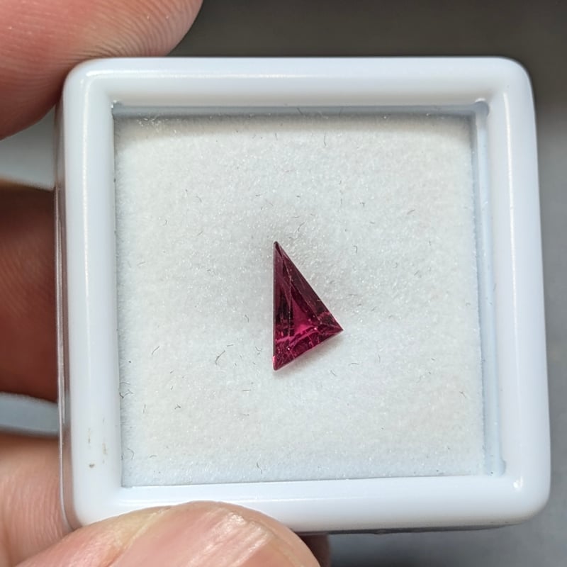 ルベライト 0.45ct 変形カット ルース | 鈴木屋byJOA STORE