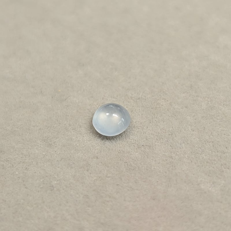 【貴重】氷翡翠(高透過度)のルース(125ｇ) 氷翡翠 0.583ct 5.24×5.13mm ラウンド カボション ルース | 鈴木屋byJ