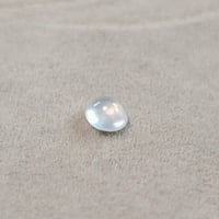 氷翡翠 0.307ct 4.36×3.77mm オーバル カボション ルース