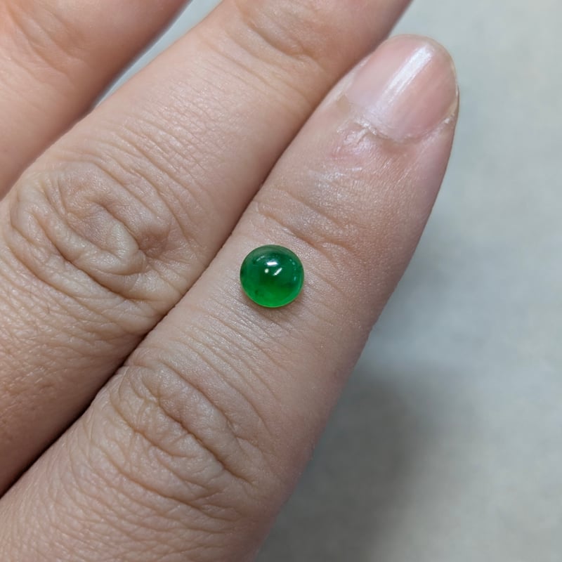 翡翠 0.872ct 5.97×5.75mm ラウンド カボション カット ルース