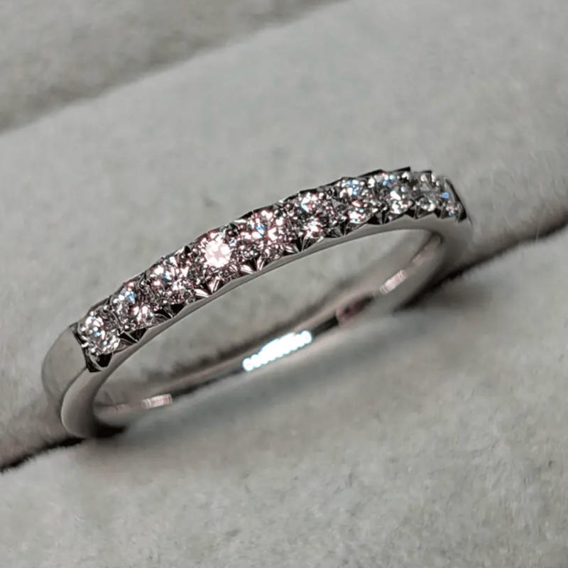 受注生産】鈴木屋VSupダイヤモンド使用 ヤマガタ留めハーフエタニティ