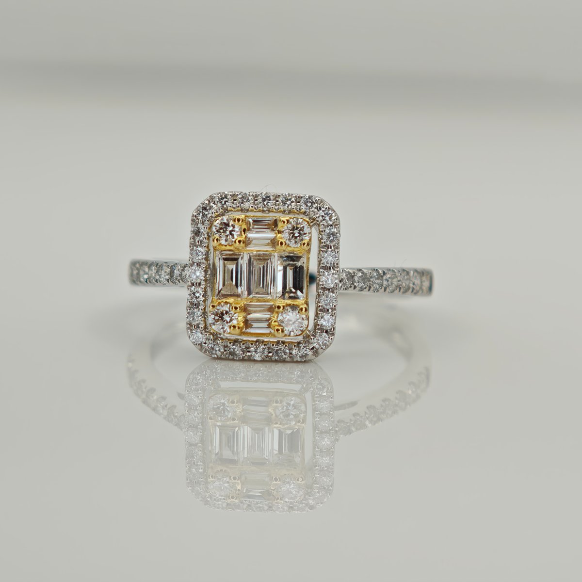 K18YG/WGダイヤモンド 0.166/0.330/0.033ct リング 11.5号 シン