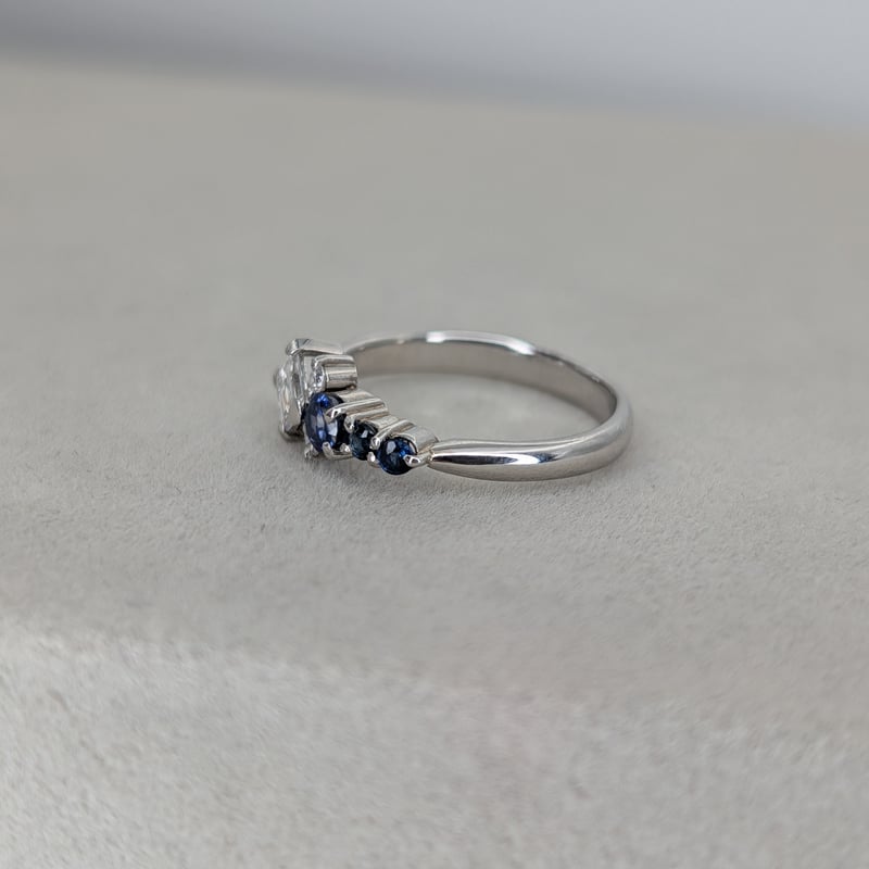 PT900 ダイヤモンド 0.40ct サファイア 0.31ct 鍛造手造り ピンキー 