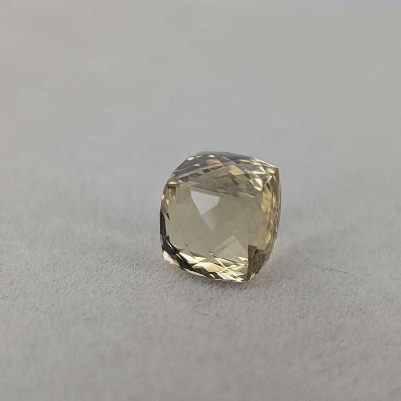 煌カット】レモンクォーツ 8mm 煌カット ルース シミズ貴石 | 鈴木屋