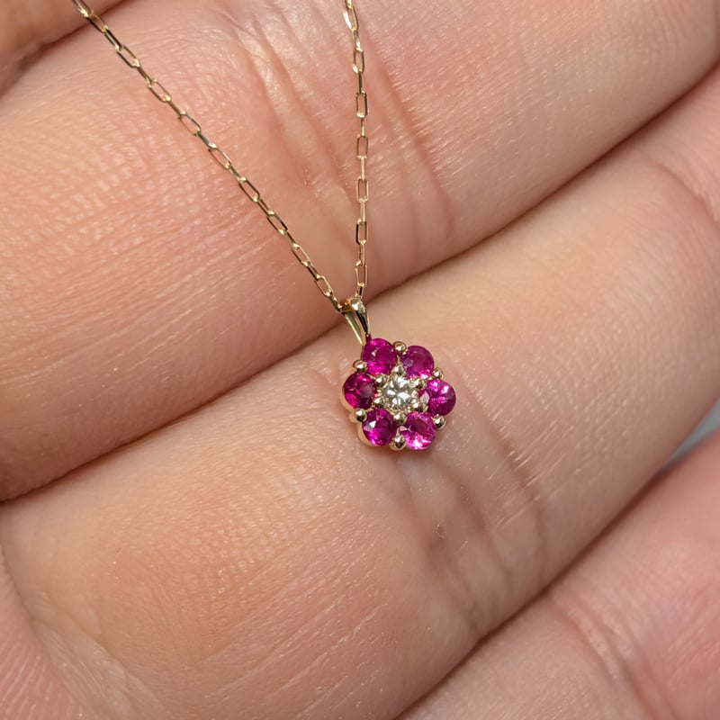 メーカー協賛セール】K18 ルビー 0.12ct ダイヤモンド 0.01ct フラワー