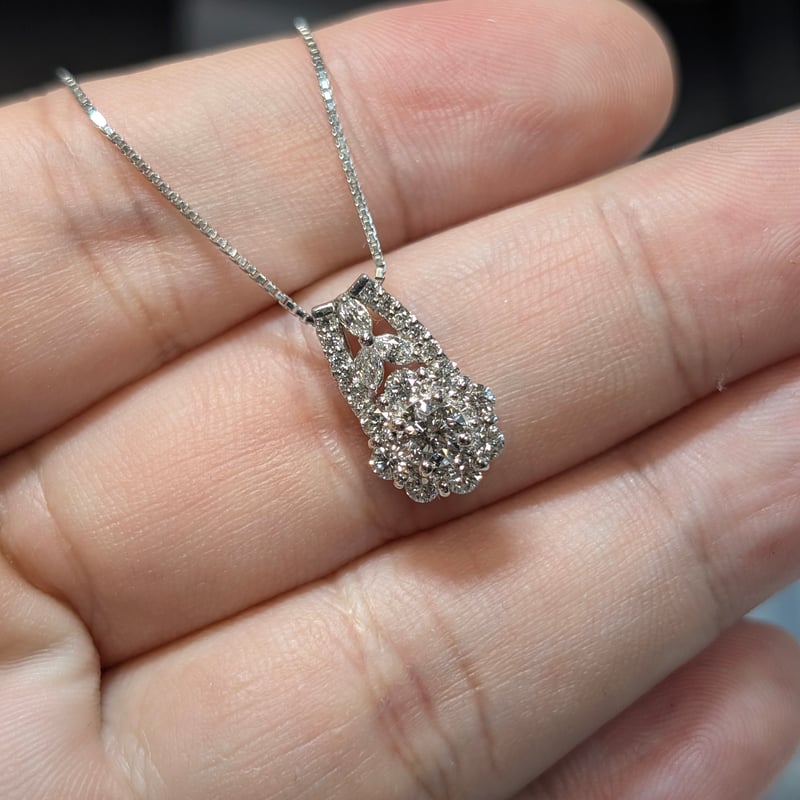 GIA】PT900/PT850 ダイヤモンド 0.30ct D IF 3EX 脇石0.50