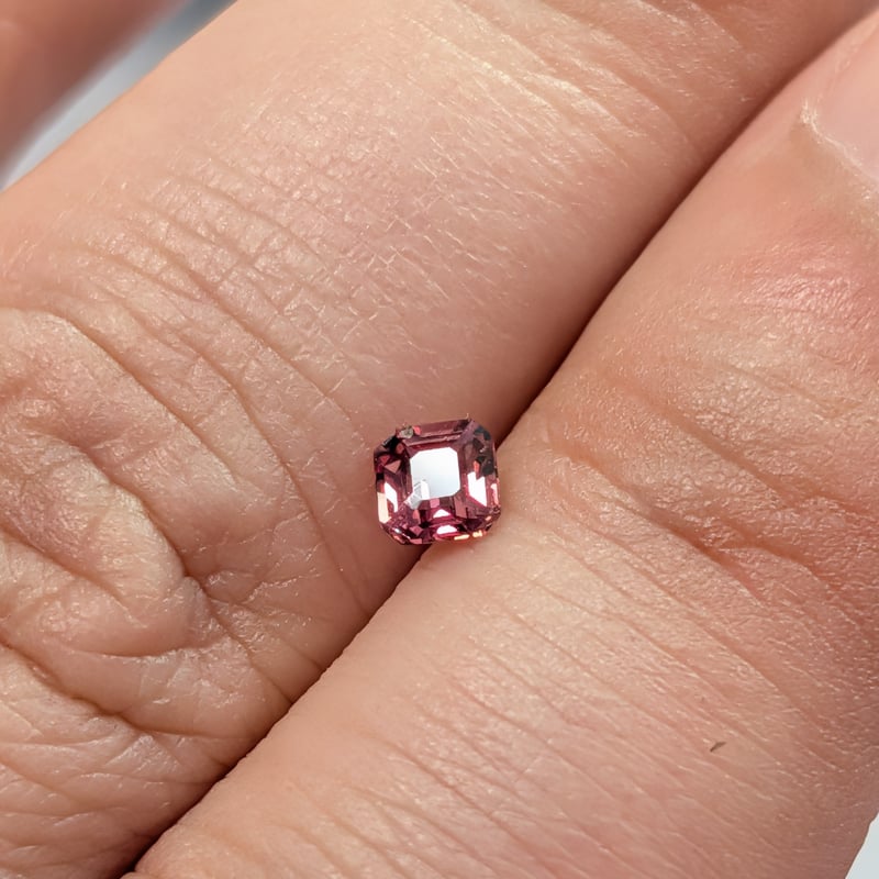 GIA鑑別書付】非加熱 パパラチア サファイア 0.36ct 3.87×3.83mm オクタ