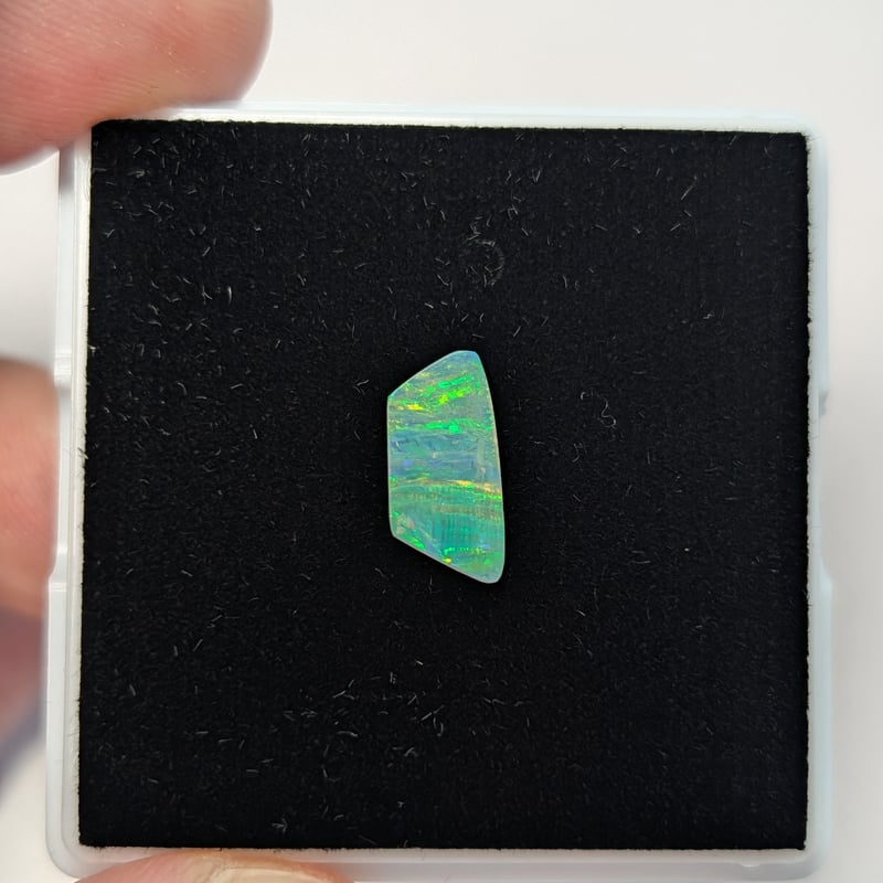 板オパール 0.63ct 11.5×5.5mm スライス ルース オーストラリア産 