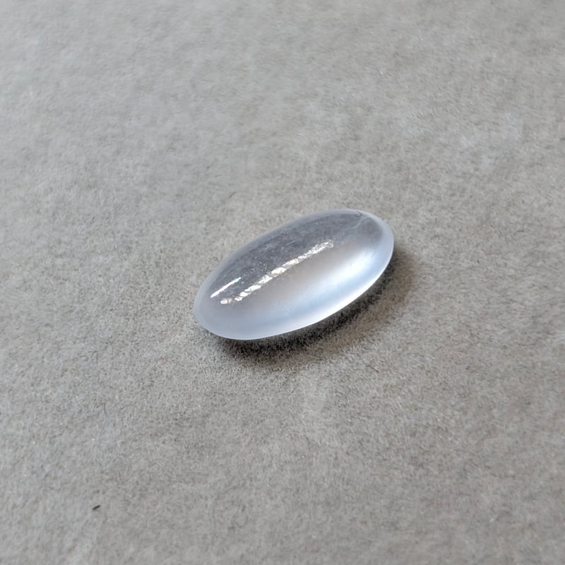 【貴重】氷翡翠(高透過度)のルース(87ｇ) 日独鑑別書】氷翡翠 2.195ct 12.29×6.35mm オーバル カボション カット