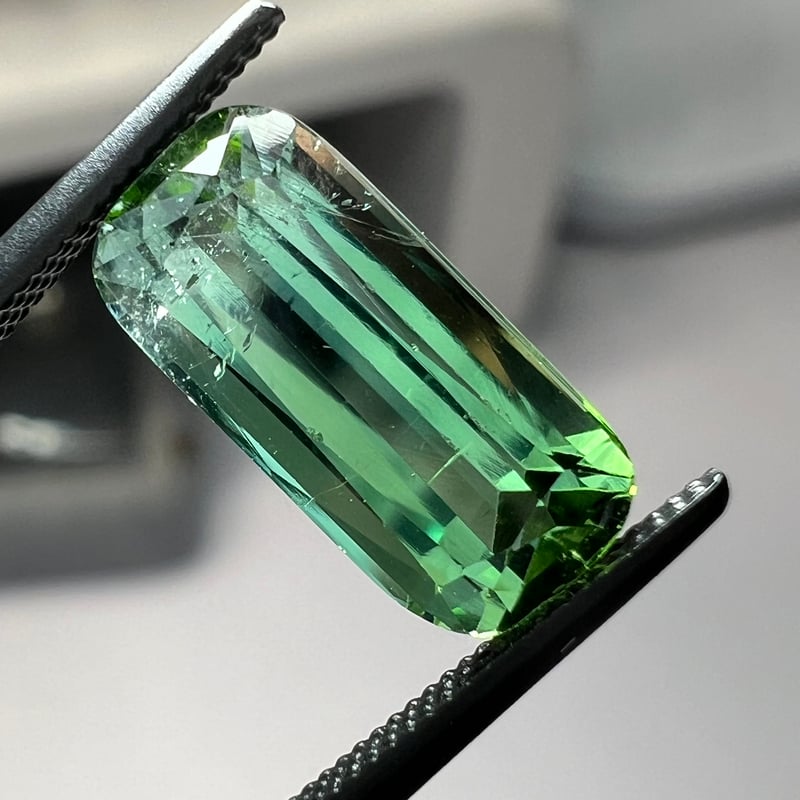 シーフォーム トルマリン 2.68ct 11.98×5.68mm クッションカットルース