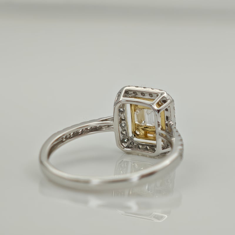 K18YG/WGダイヤモンド 0.166/0.330/0.033ct リング 11.5号 シン