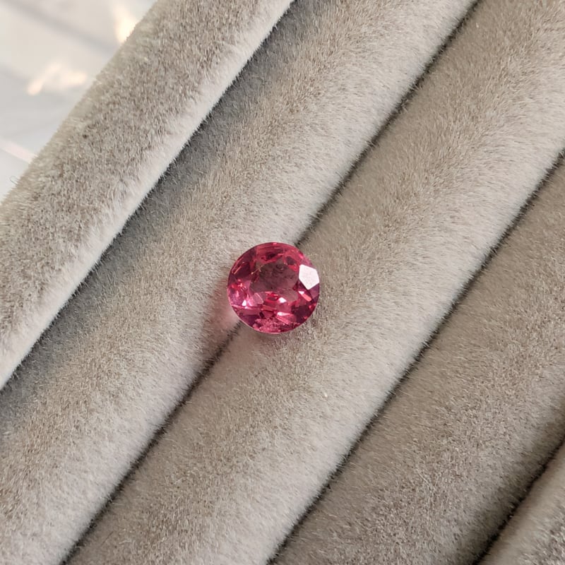 ピンクスピネル 0.39ct 4.74mm ラウンドカットルース | 鈴木屋byJOA STORE