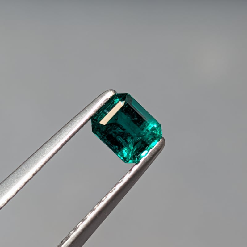 エメラルド 0.39ct 4.59×3.78mm オクタゴンカットルース | 鈴木屋byJOA