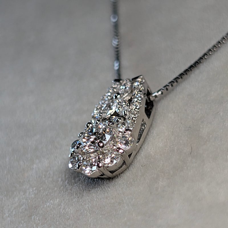 GIA】PT900/PT850 ダイヤモンド 0.30ct D IF 3EX 脇石0.50