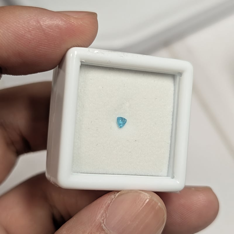 パライバトルマリン 0.046ct 2.37×2.44mmトリリアント カット ルース | 