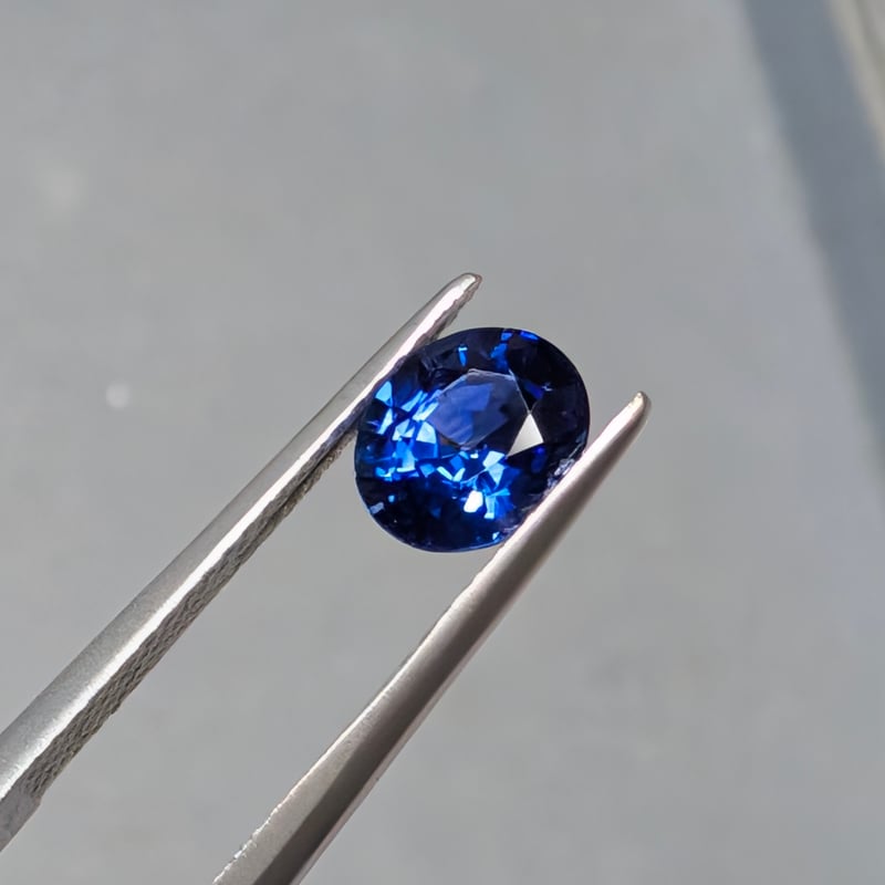 AIGS鑑別書】コーンフラワー ブルー サファイア 1.36ct 7.06×6.09mm オ