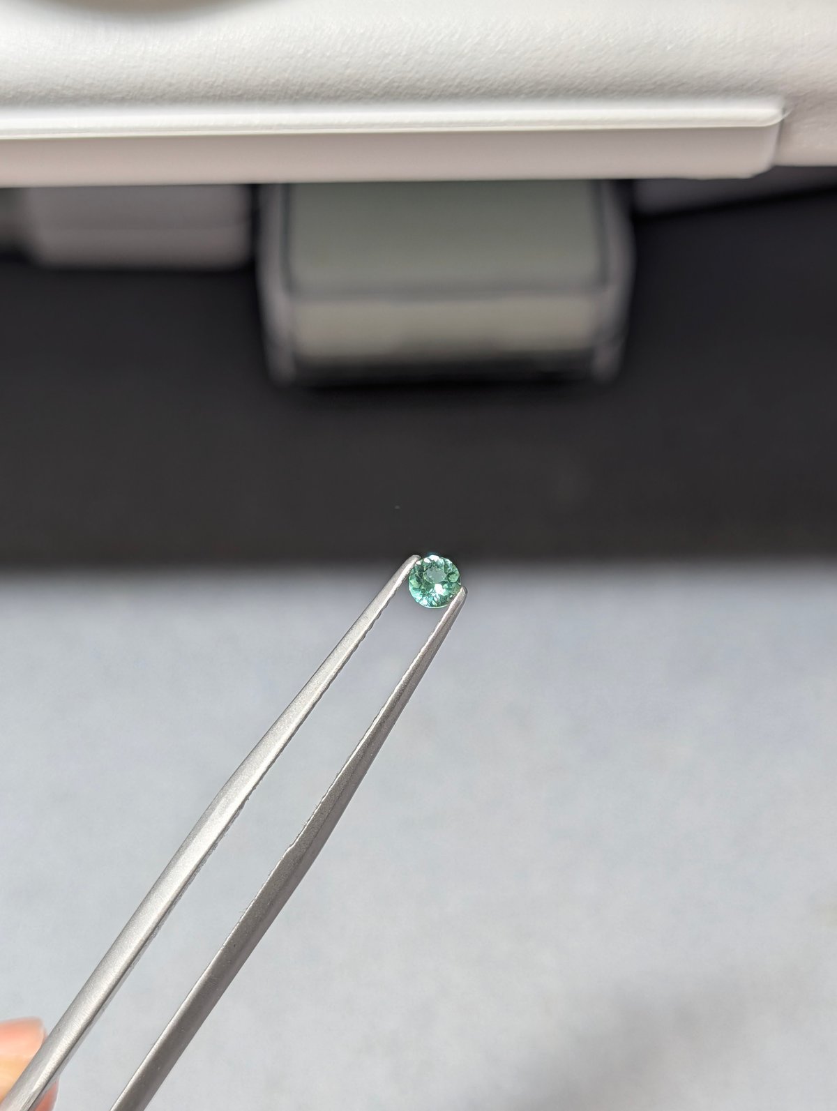 コーネルピン ルース コーネルピン 0.12ct 3.05mm ラウンドルース ブルーグリーン