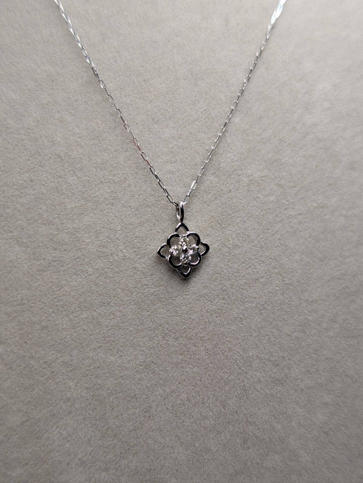 メーカー協賛セール】PT900/850 ダイヤモンド 0.04ct ペンダント 40cmチ