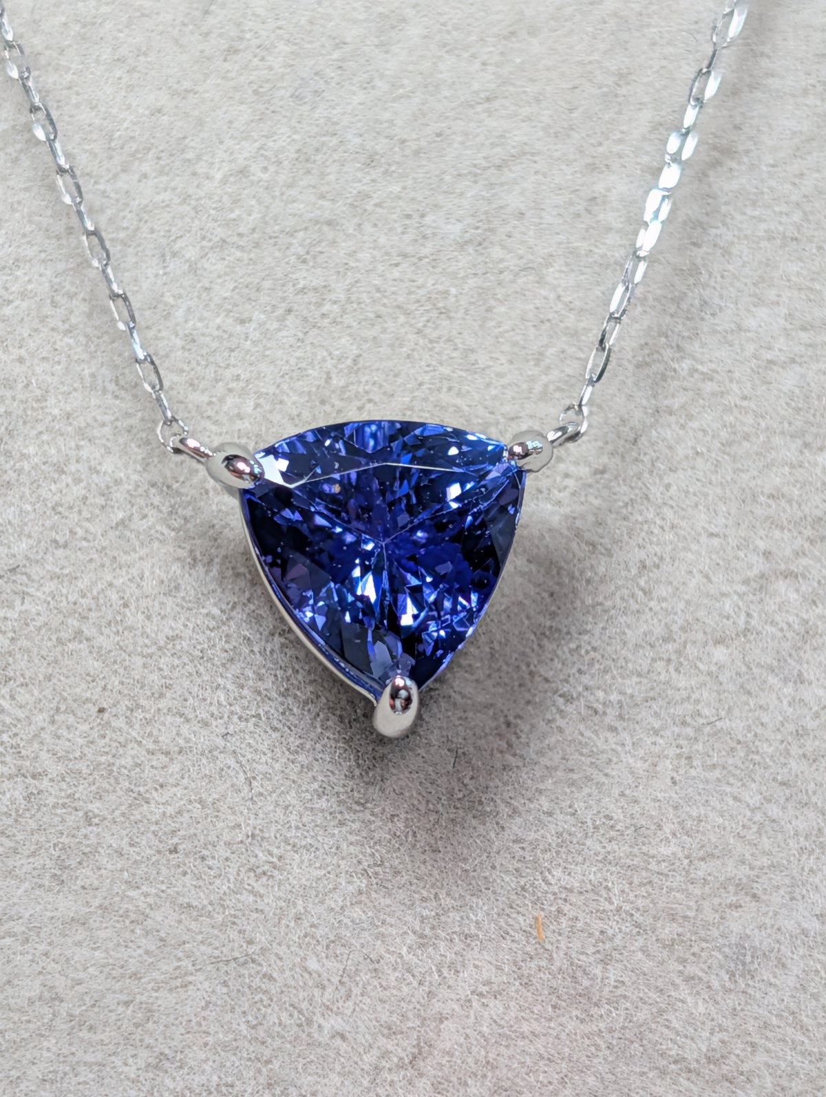 PT900/850 タンザナイト 1.70ct トリリアントペンダント 45cmスライド