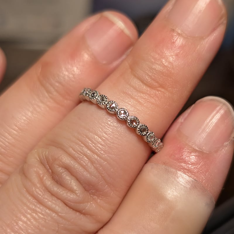 PT900ローズカットダイヤモンド 0.14ct ミル打ちハーフエタニティ