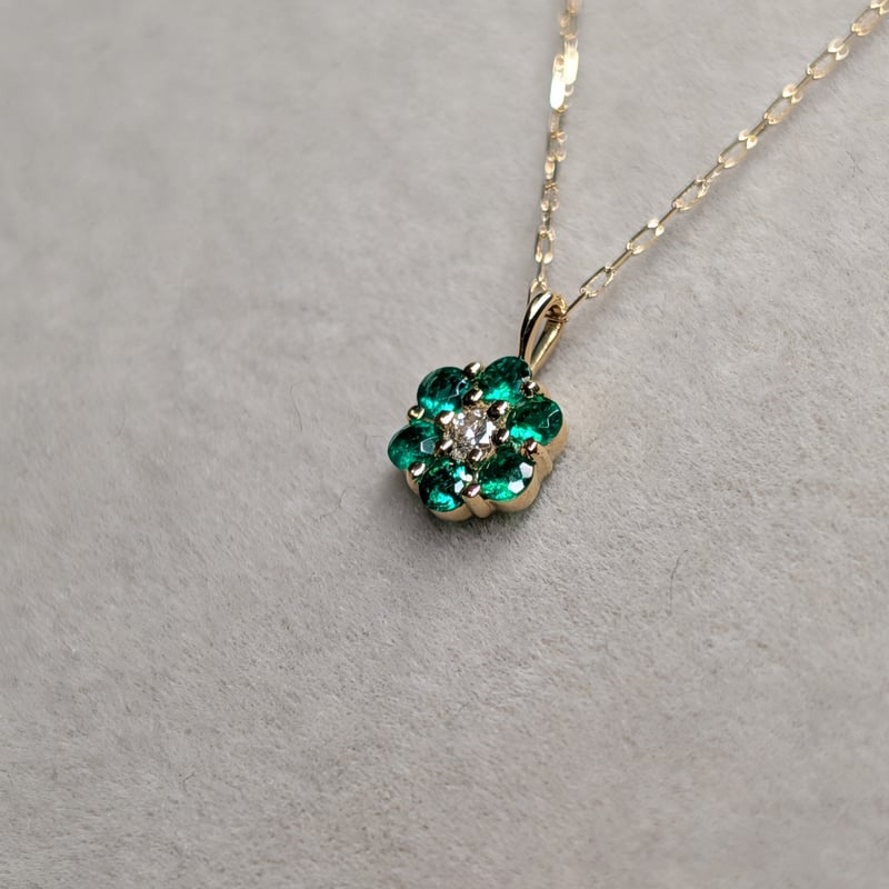 メーカー協賛セール】K18 エメラルド 0.10ct ダイヤモンド 0.01ct