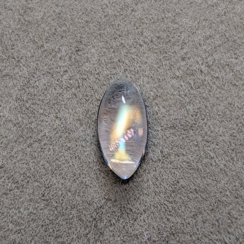 ラブラドライト 0.57ct 7.98×3.95mm マーキス カボション カット
