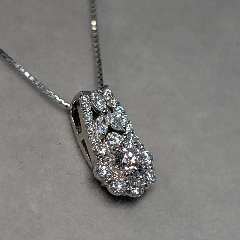 GIA】PT900/PT850 ダイヤモンド 0.30ct D IF 3EX 脇石0.50