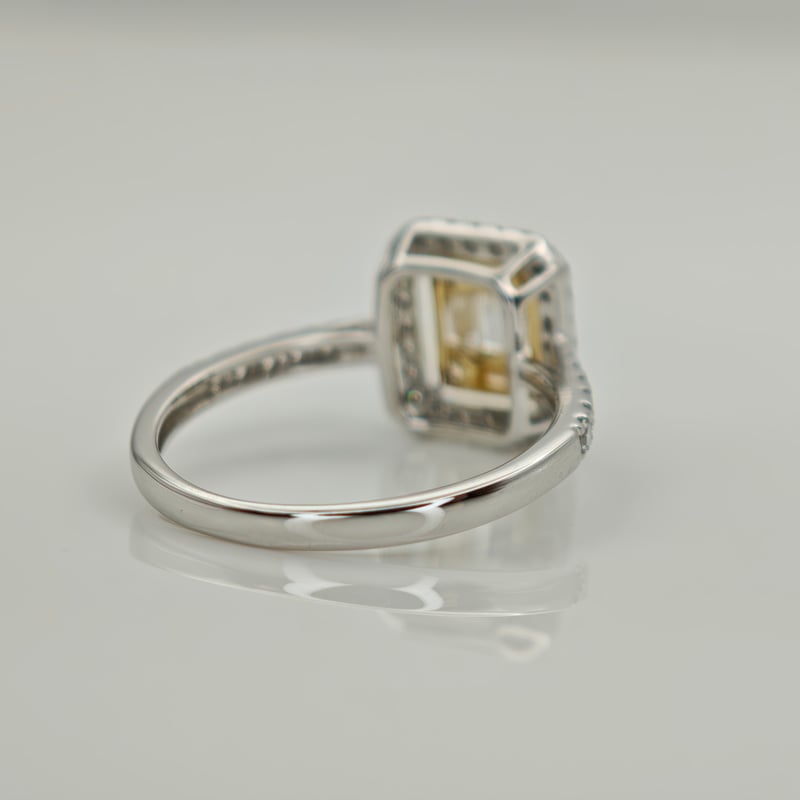 K18YG/WGダイヤモンド 0.166/0.330/0.033ct リング 11.5号 シン