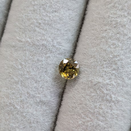 スフェーン 0.35ct 4.13mm ラウンド ルース