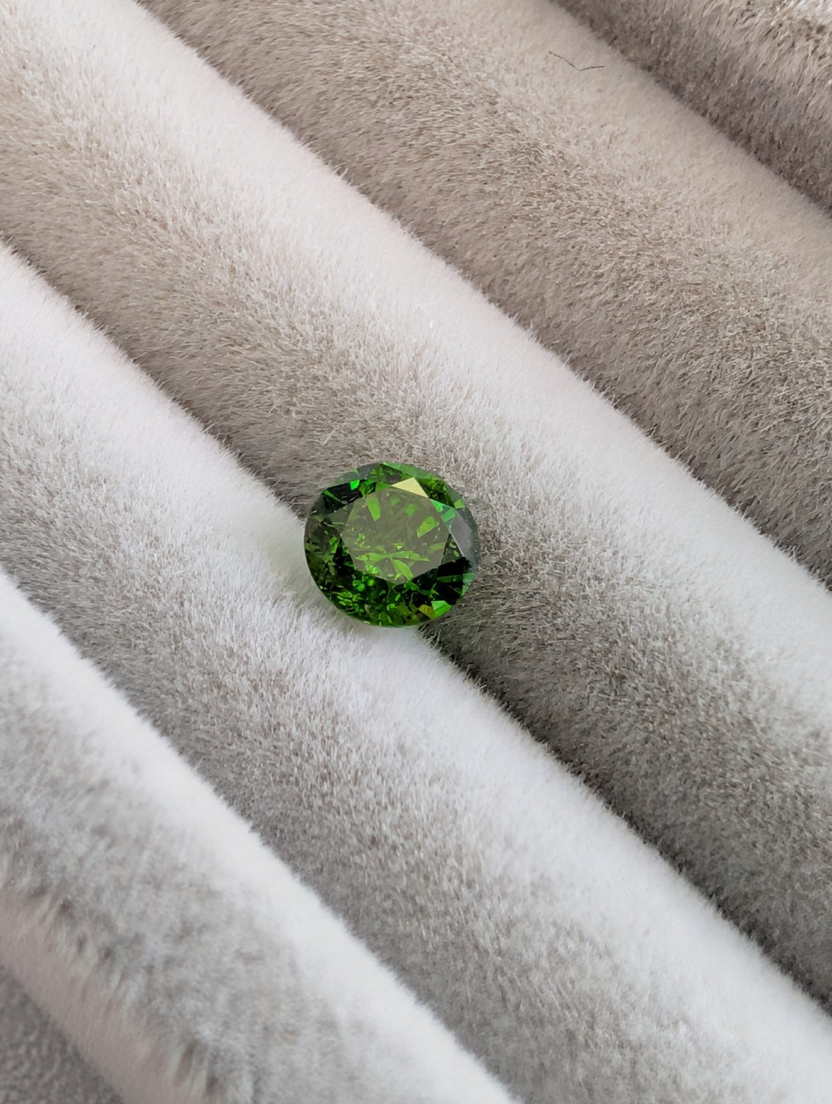 デマントイド ガーネット イラン産 0.42ct 4.47mm ラウンド