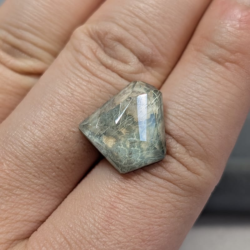 イエーロージェード×ルチルクォーツ ダブレットストーンリング 31 イエーロージェード×ルチルクォーツ ダブレットストーンリング 31