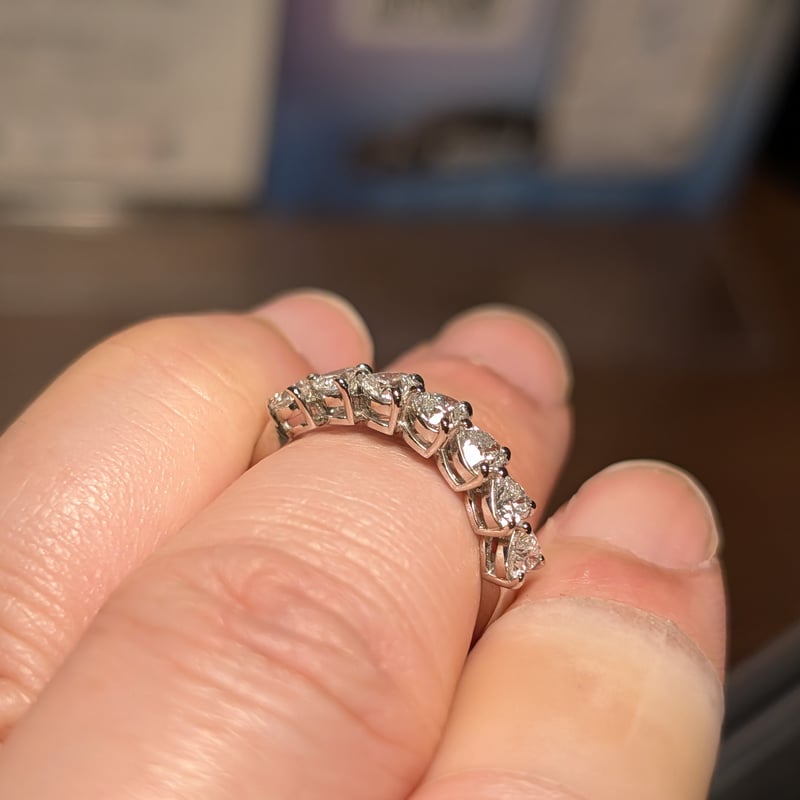 PT900ダイヤモンド 1.080ct ハートシェイプ7pcs ハーフエタニティ