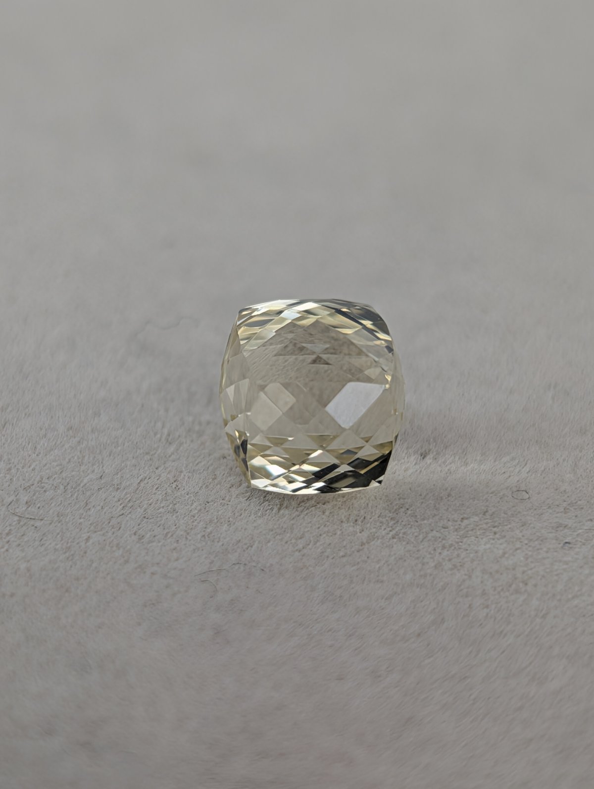 煌カット】レモンクォーツ 7mm 煌カット ルース シミズ貴石 | 鈴木屋