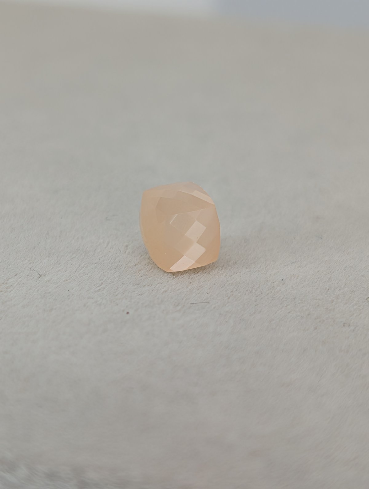 煌カット】オレンジムーンストーン 6.5mm 煌カット ルース シミズ貴石