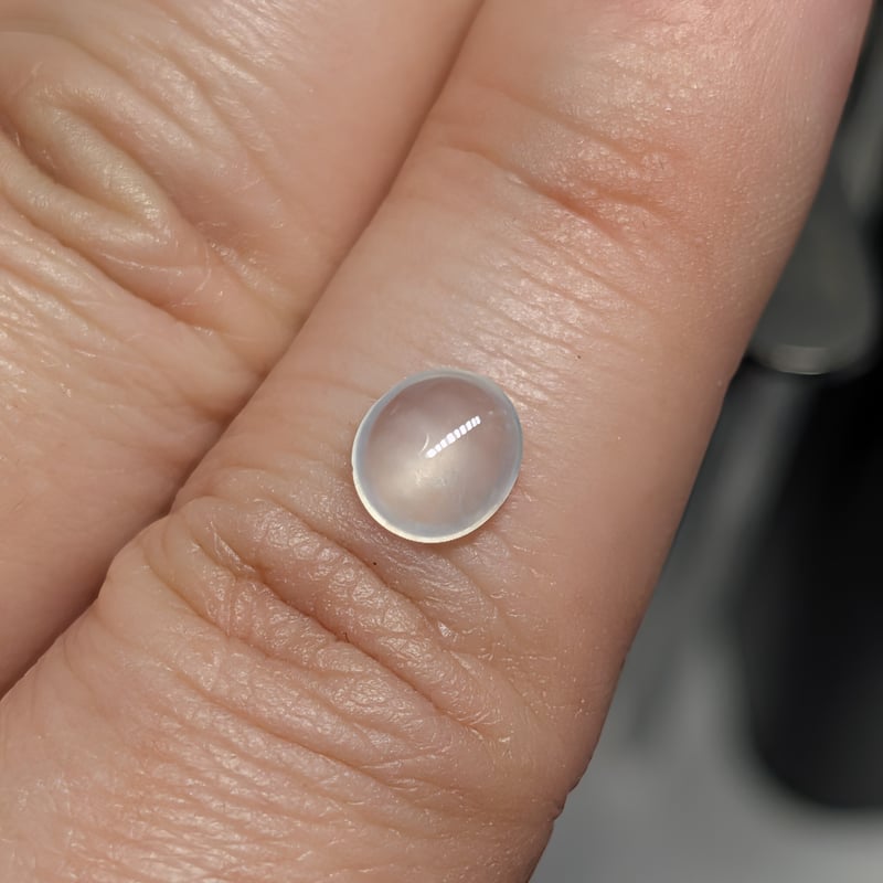 氷翡翠 0.858ct 6.9×6.2mm カボションカット ルース ミャンマー産
