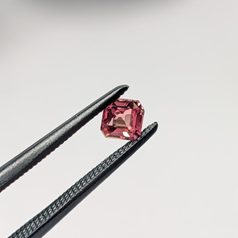 GIA鑑別書付】非加熱 パパラチア サファイア 0.36ct 3.87×3.83mm オクタ