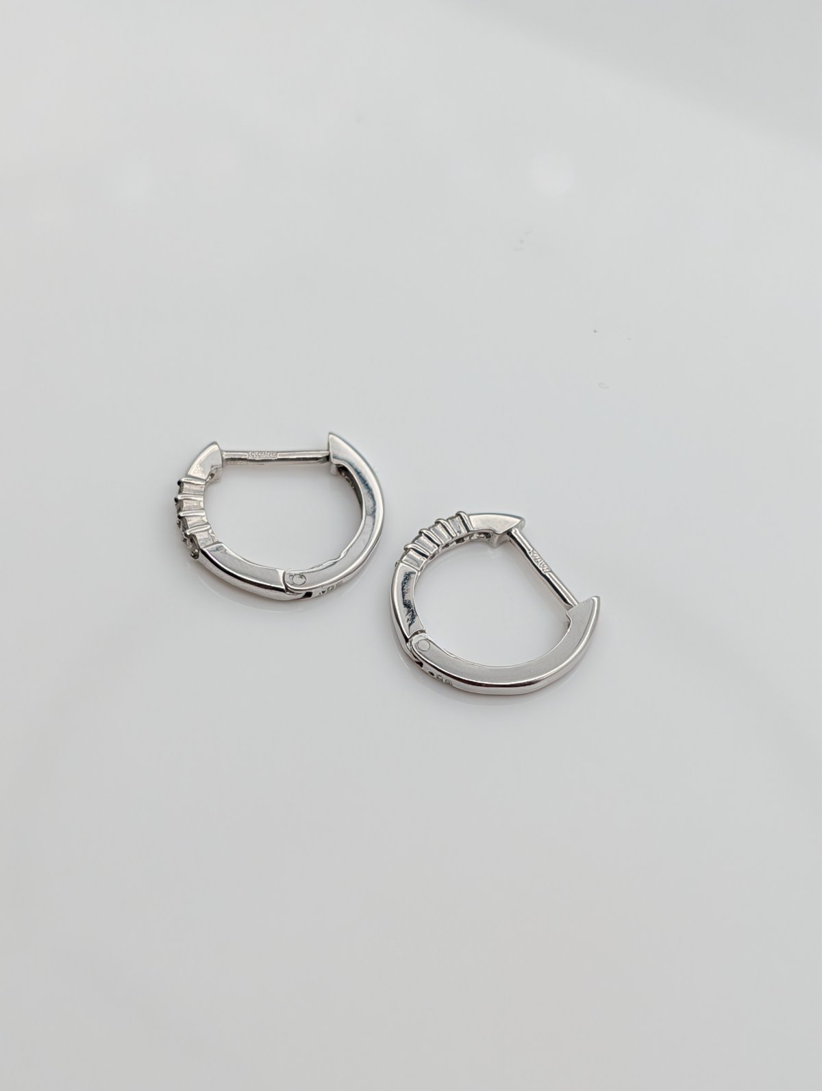 K10WG ダイヤモンドフープピアス 0.03ct×2 Used Jewelry | 鈴木屋