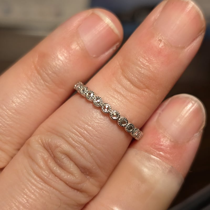 PT900ローズカットダイヤモンド 0.14ct ミル打ちハーフエタニティ