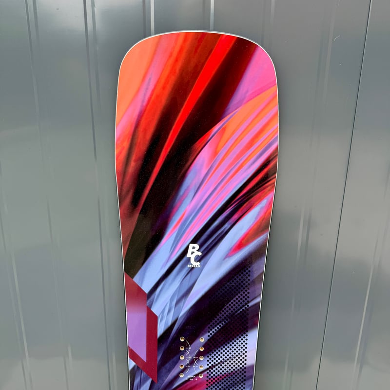 【超美品】 23-24 BC STREAM DR 板 スノーボード 157cm 超美品】 23-24 BC STREAM ビーシーストリーム DR 板 スノーボード 157