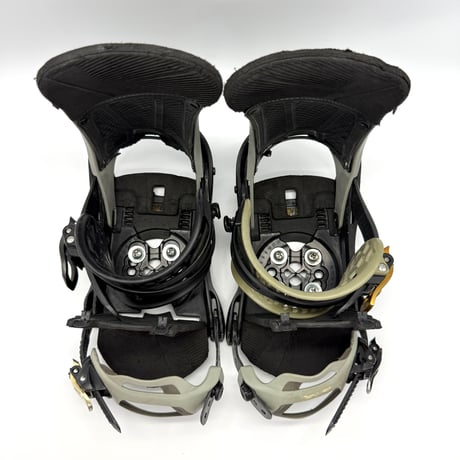 【美品】BURTON バートン MALAVITA スノーボード ビンディング M ベースプレート&ビス付き / #10192