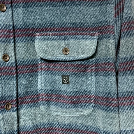 【超美品】VISSLA ヴィスラ サーフィン スノーボード ボタンシャツ Mサイズ / #10082