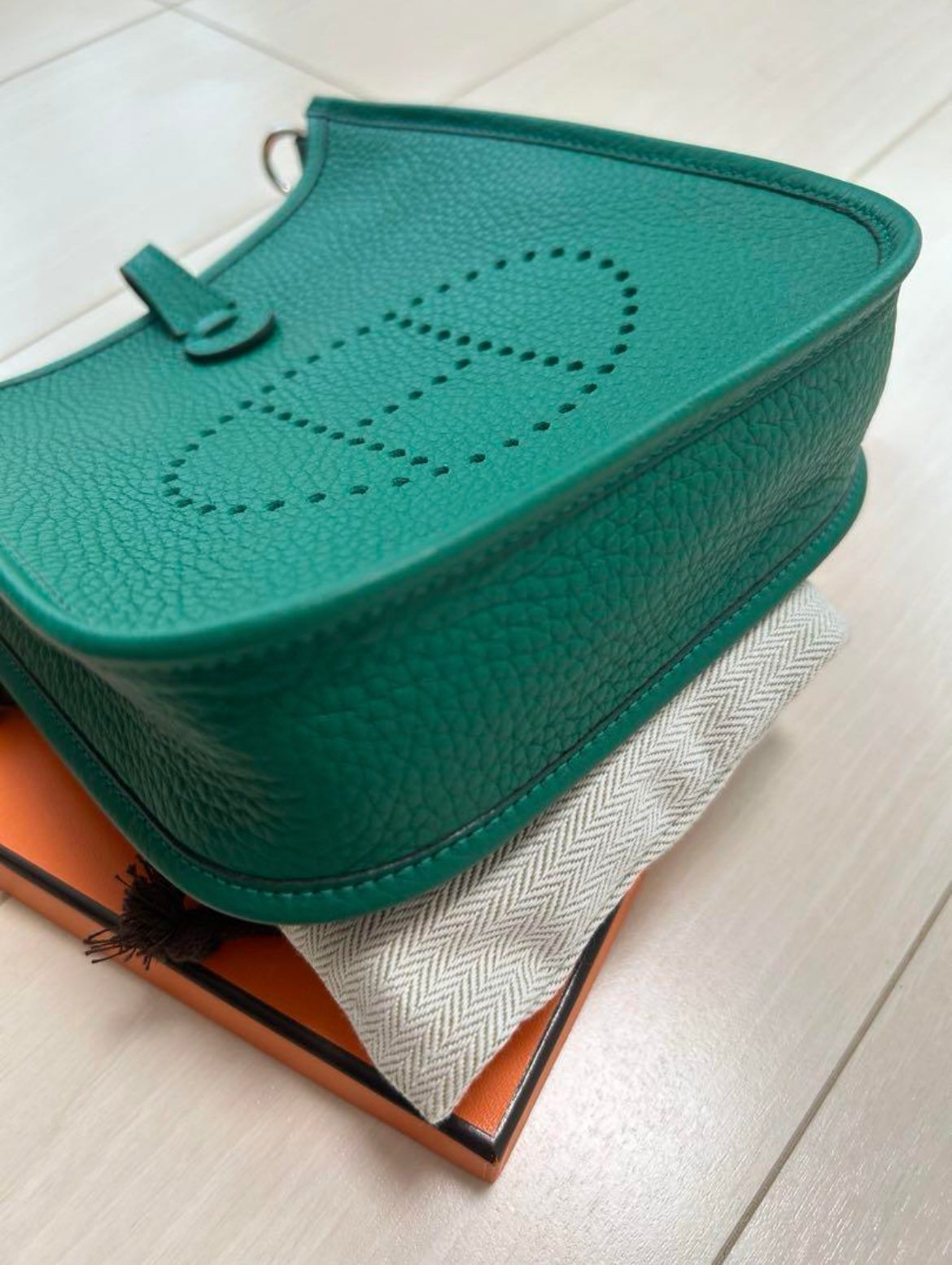 エルメス　ミニ エヴリンtpm マグノリア エブリン HERMES エルメス ミニエブリン TPM アマゾーヌ | エルメス専門店 Amsterdam