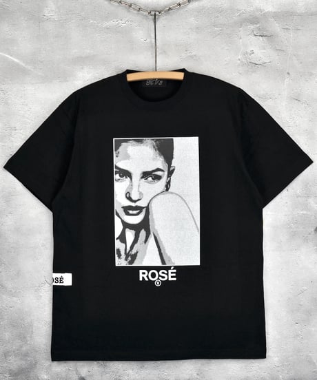 ROSÉ VINTAGE [TEE-BLACK] Girl-1