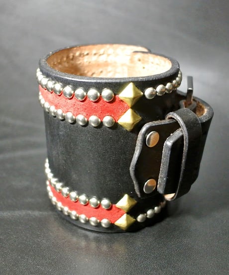 【受注生産】DISCORDANCE [Bangle] Red LINE 70mm幅 - Black
