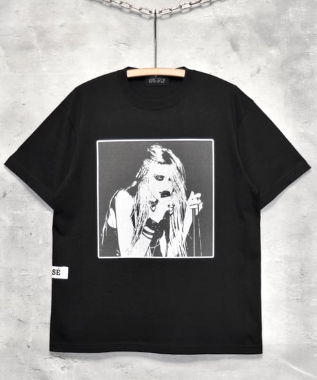 ROSÉ VINTAGE [TEE-BLACK] Taylor Momsen