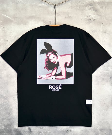 ROSÉ VINTAGE [TEE-BLACK] Bunny Girl